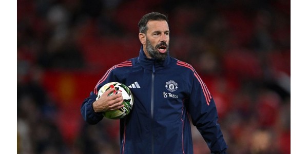 Ruud van Nistelrooy aloittaa virallisesti Leicester Cityn valmentajan